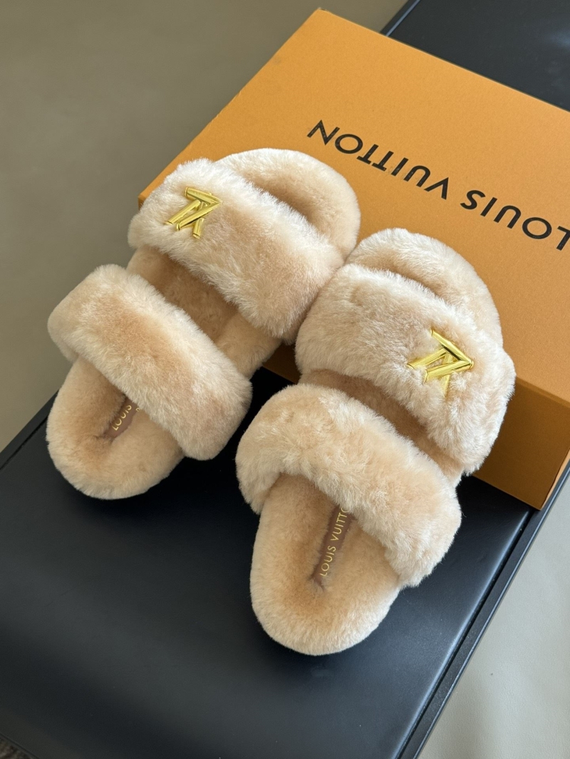 Louis Vuitton Slippers